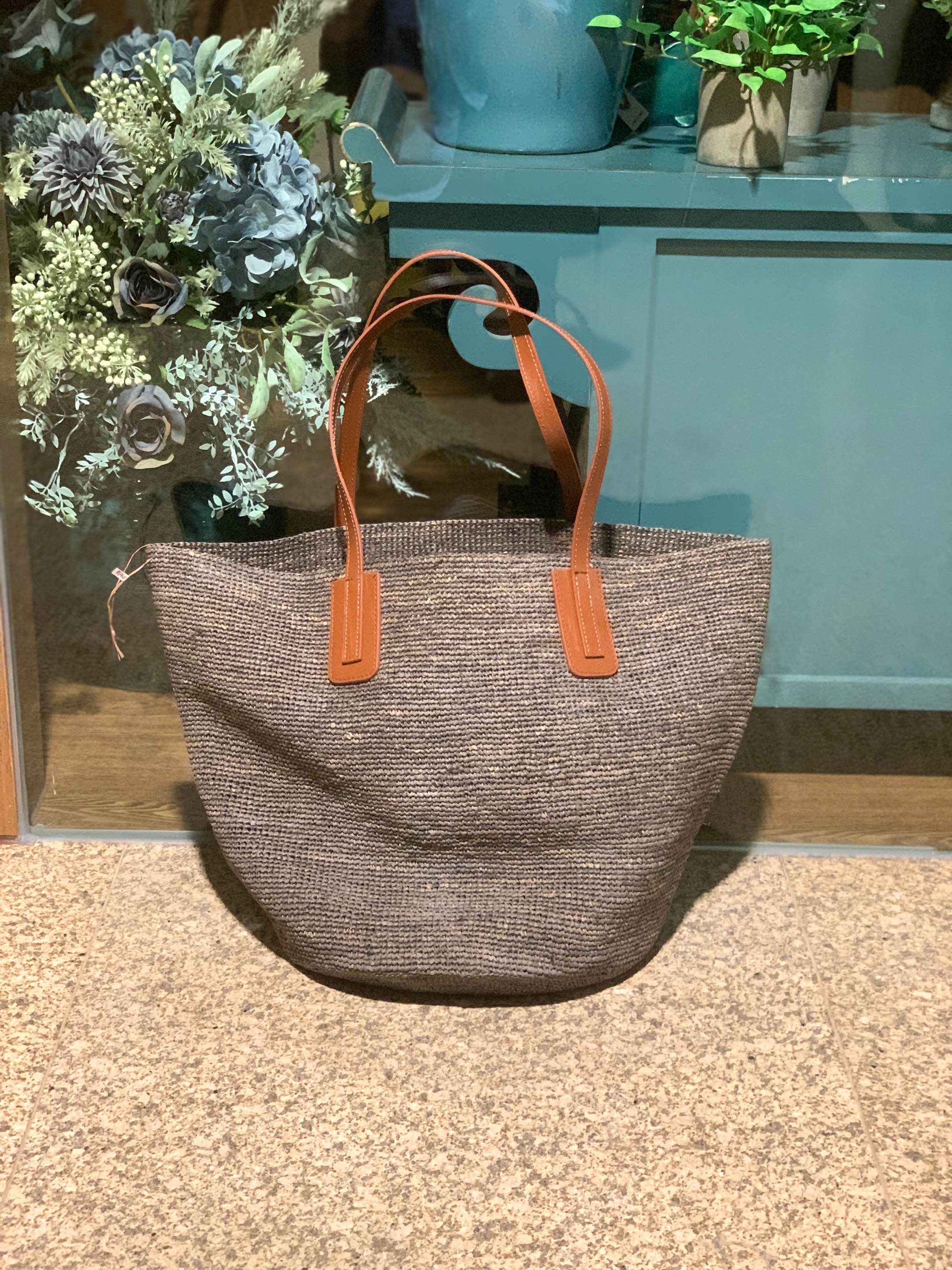Dada Oversized Tote Bag