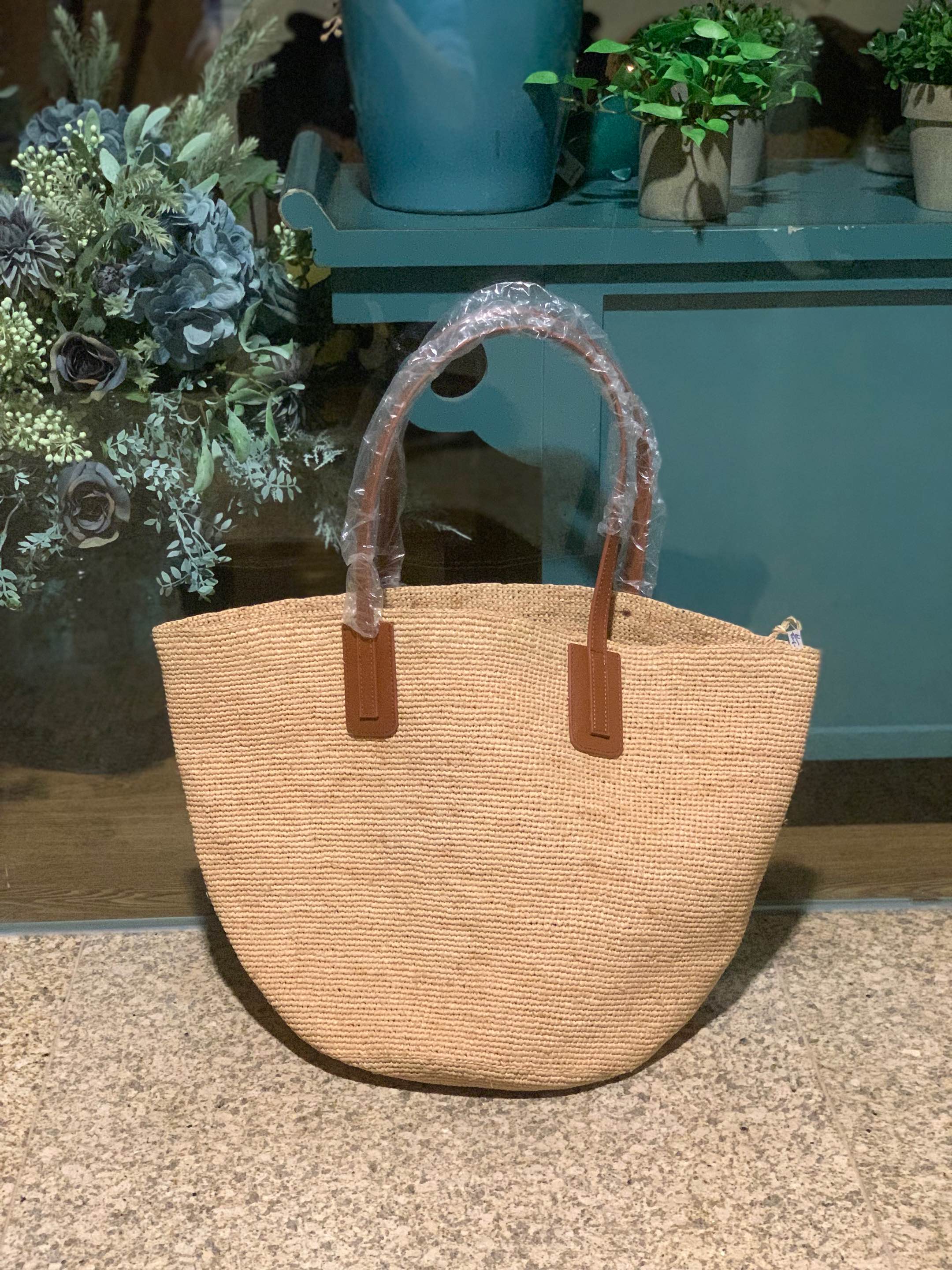 Dada Oversized Tote Bag