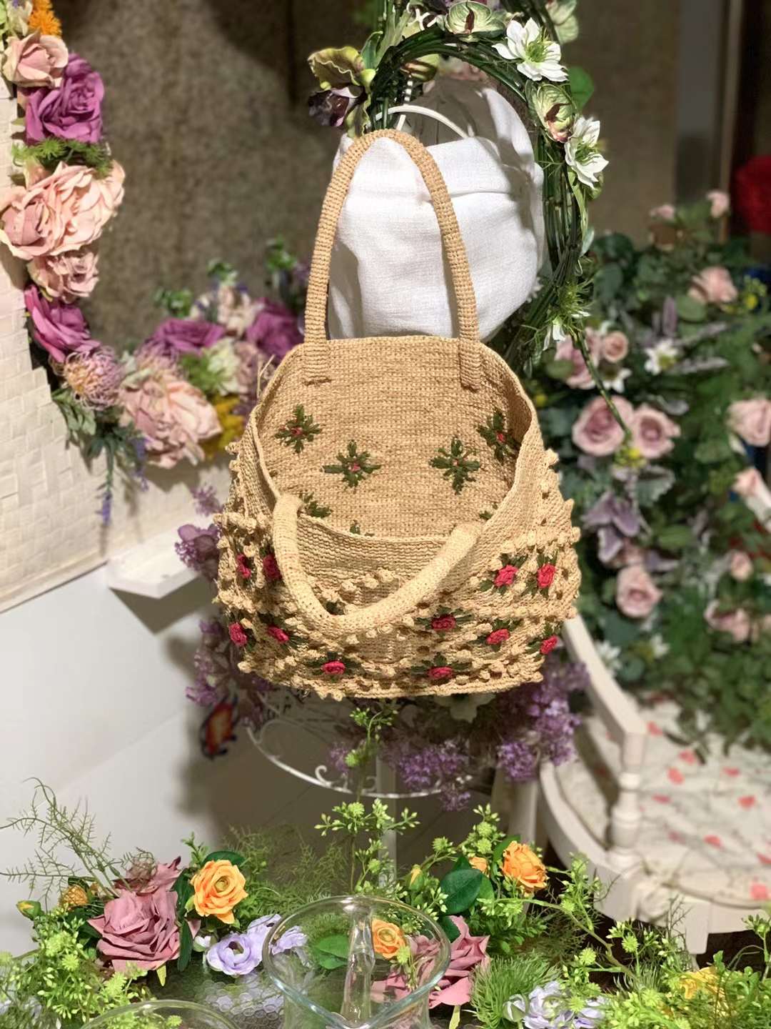 straw tote bag