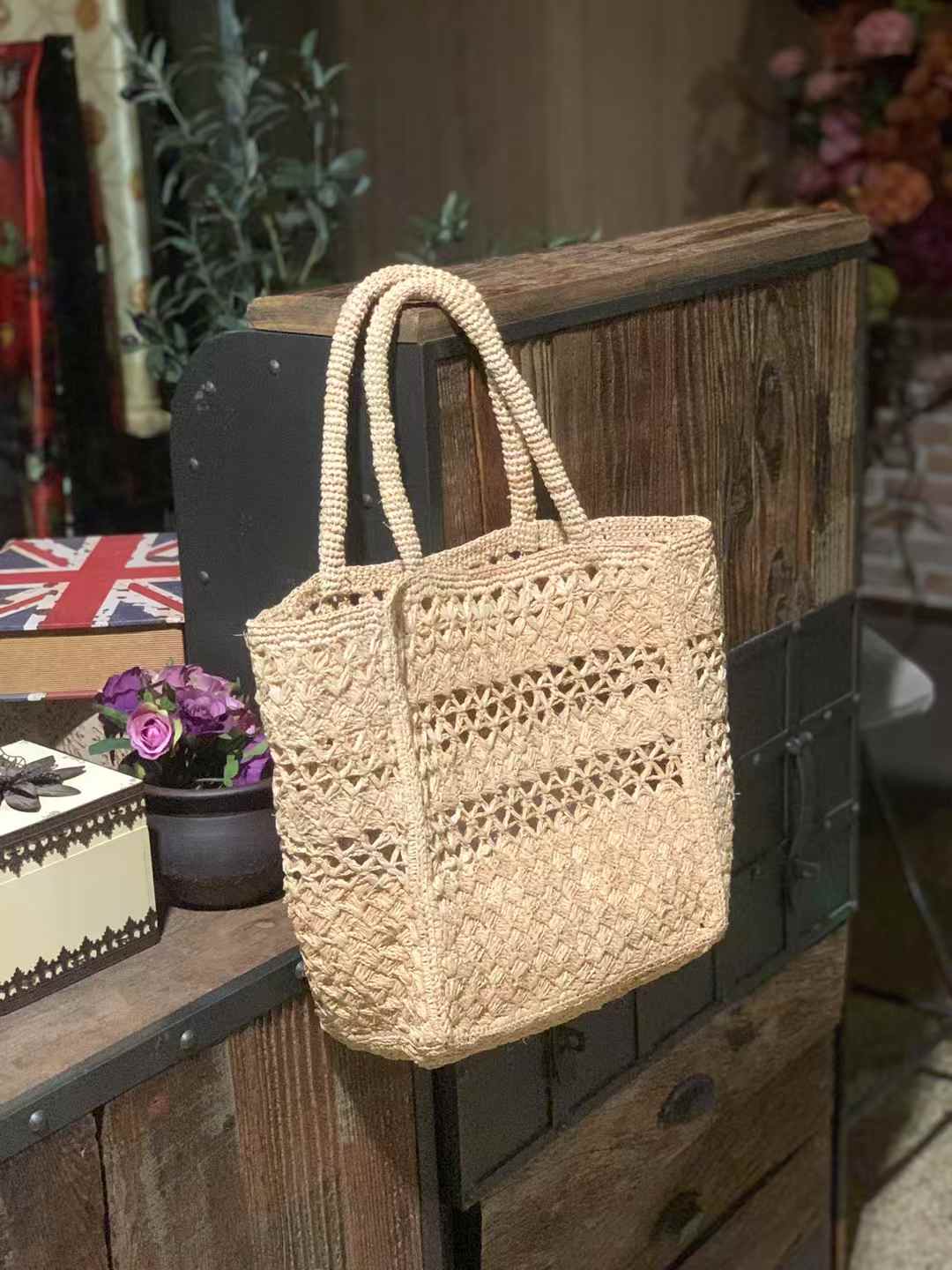 summer beach bag in Natural straw, classic tote shape with inner pocket