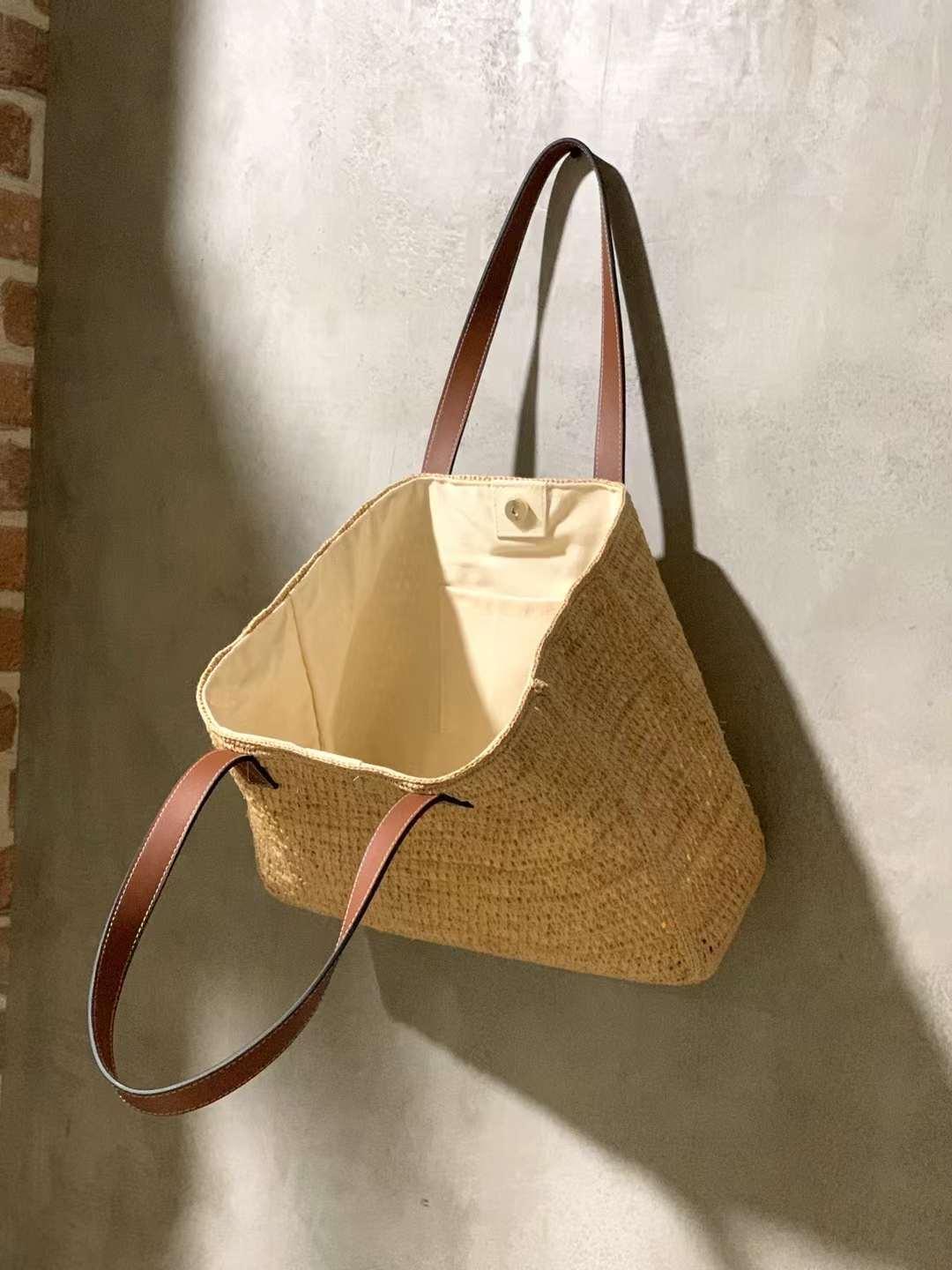 One Shoulder Bag