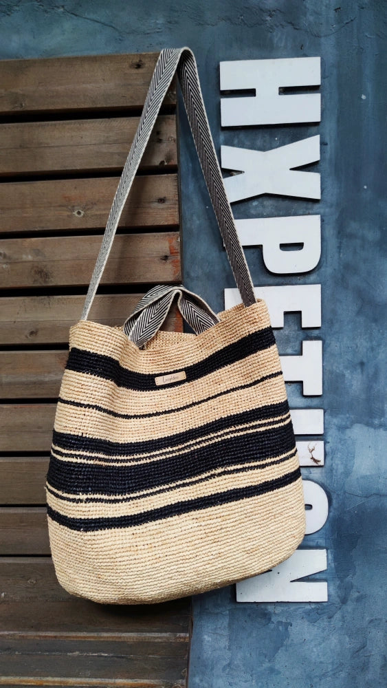 Gifi Oversized Raffia Bag