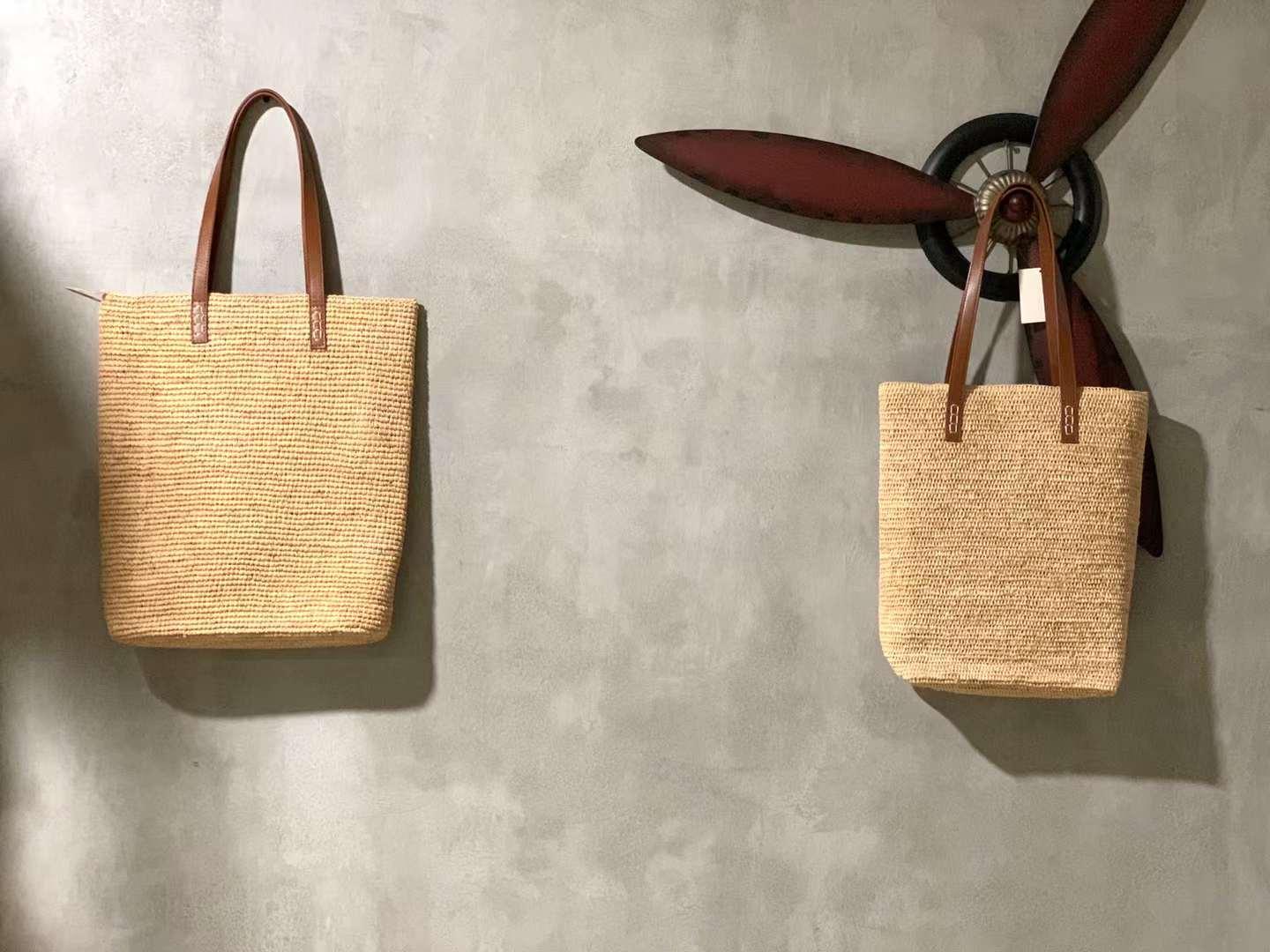 minimalist design bag